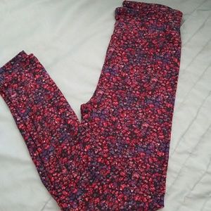 OS Lularoe leggings